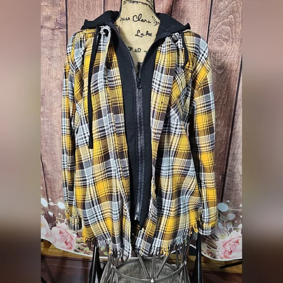 TOM PETTY OOAK FRINGED SHACKET SM-LG - Picture 4 of 9